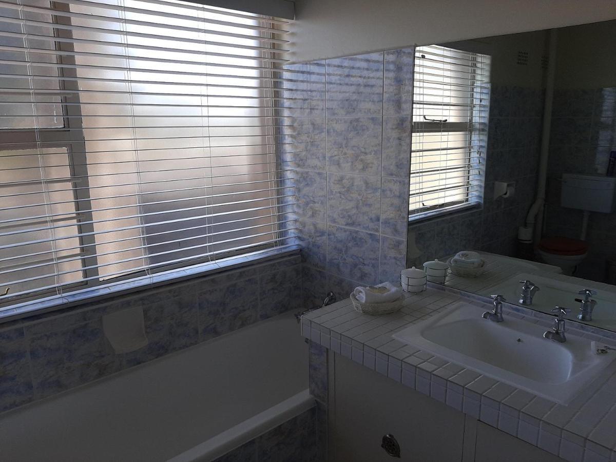 Afton Safari Lodge Kempton Park Eksteriør billede